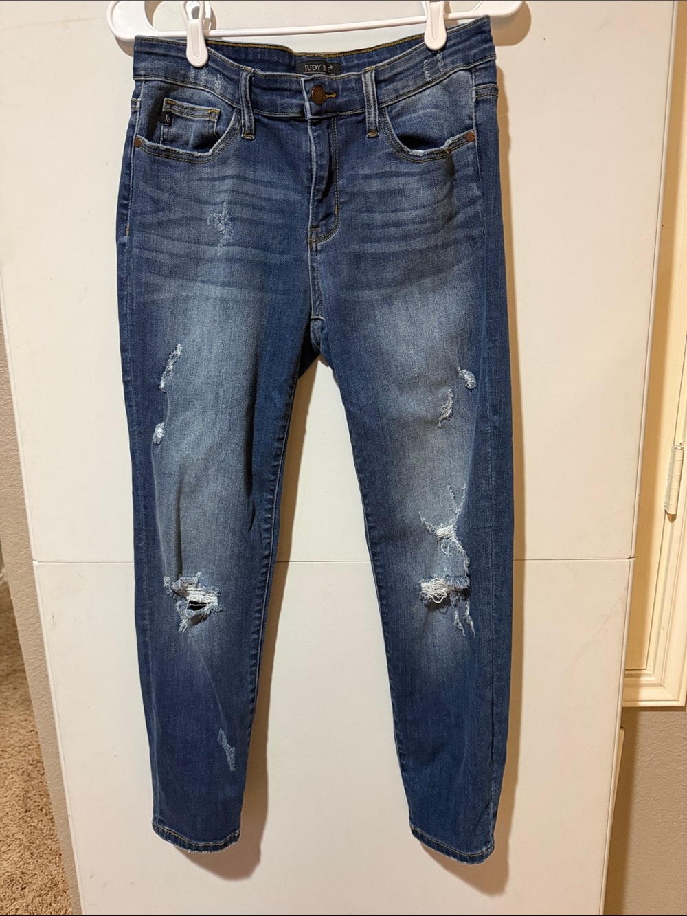 Judy Blue Distressed relaxed fit Jeans in Dark Blue Wash
